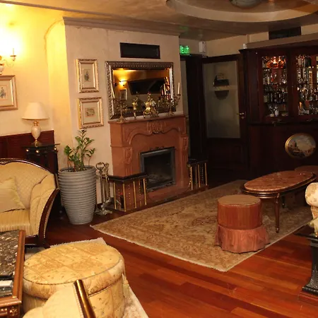 Otel Meg-lozenetz 3*