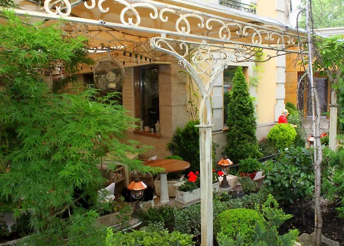 Hotell Meg-lozenetz 3*