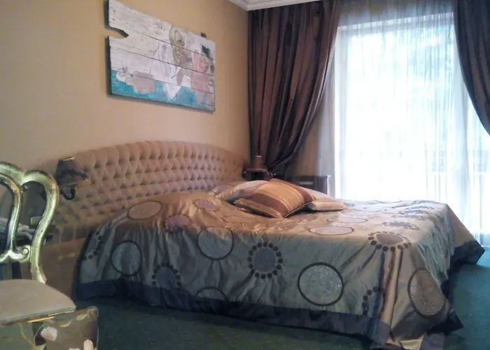 Hotell Meg-lozenetz 3*