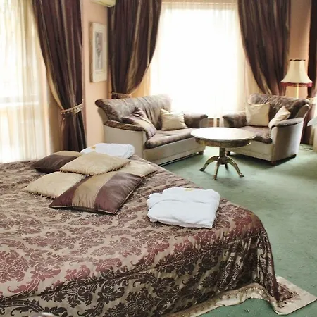 Meg-lozenetz Hotel
